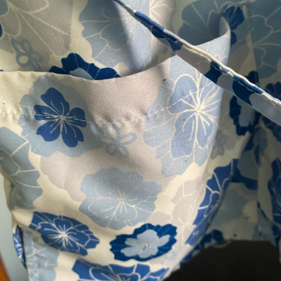 Scrub tops - Picture 12 of 14